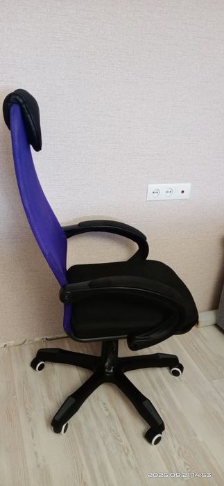 Кресло офисное продам