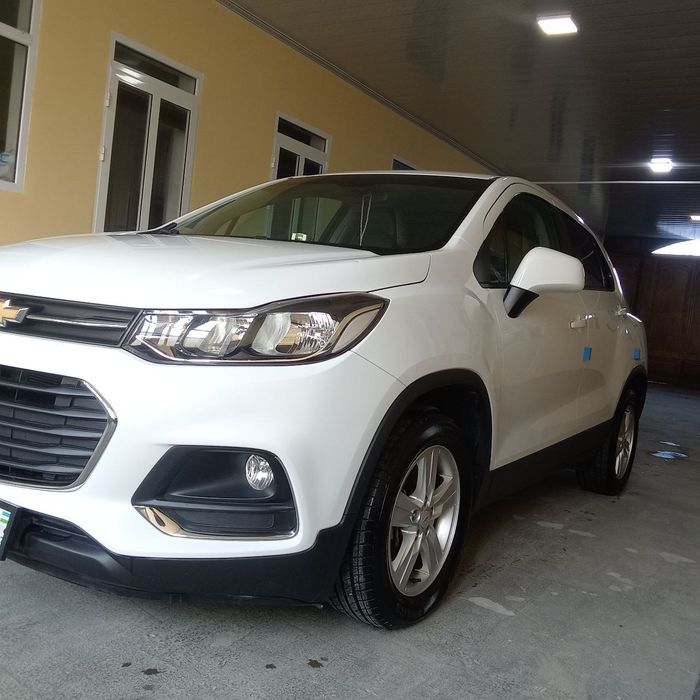 Трекер сотилади холати жуда яхши