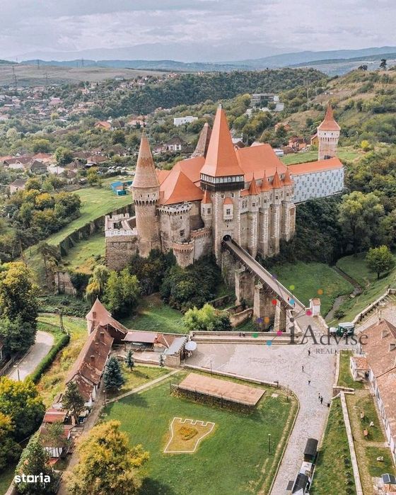Teren intravilan de vânzare în zona Bran – la doar 3 km de Castelul Br