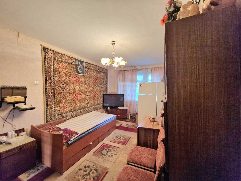 продам квартиру на  Быковского