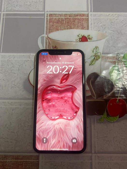 Айфон 11  в хорошем состоянии