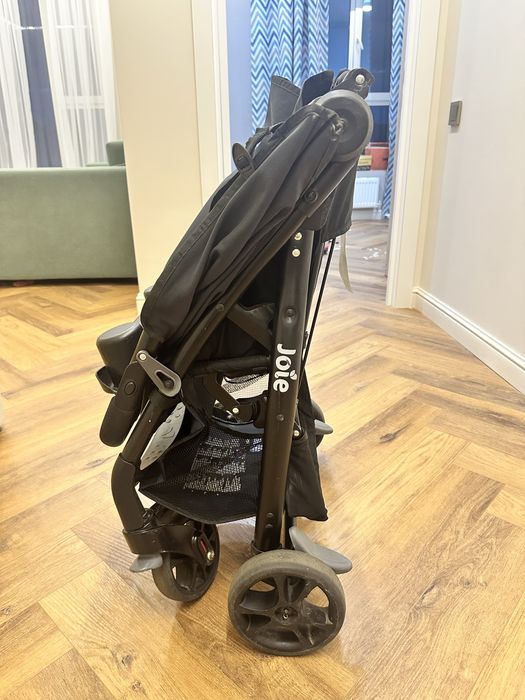 Коляска прогулочная