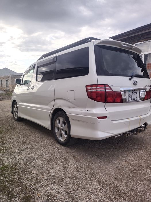 Toyota Alphard 2008 года 3,0