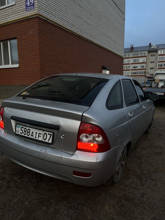 Продам машину приора
