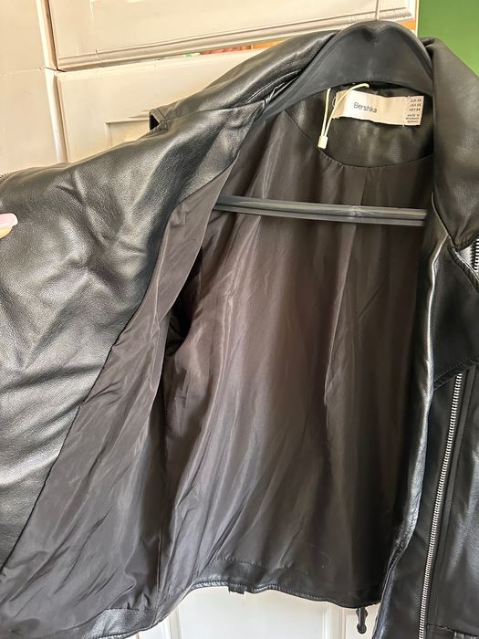 Ново кожено яке bershka