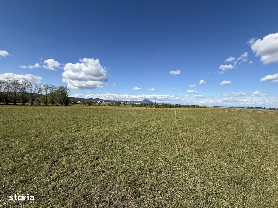 Teren intravilan agricol Rasnov,judet Brasov,948 mp de la 14000 euro