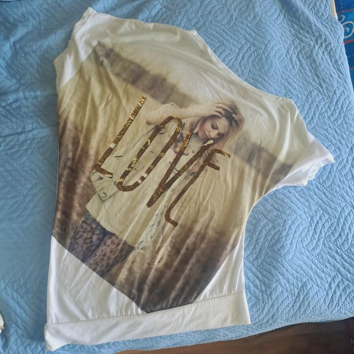 Лятна бяла рокля с плетиво и блуза с паднало рамо