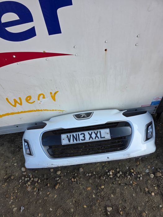 Bara fata  Peugeot 308 + kit radiatoare an 2013