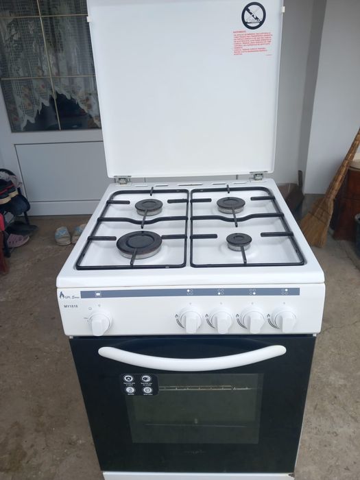 Aragaz Myria cu 4 ochiuri