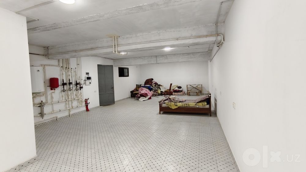 СДАЁТСЯ В АРЕНДУ ПОМЕЩЕНИЕ — 150 м²
Идеально под склад или производств