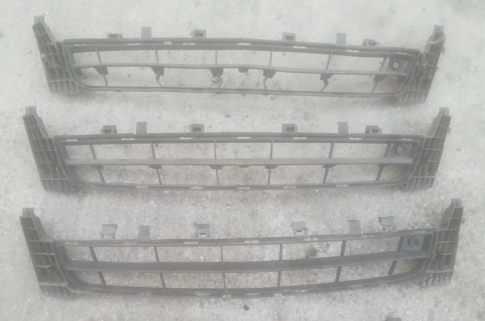 grila din bara Opel Insignia 100 lei