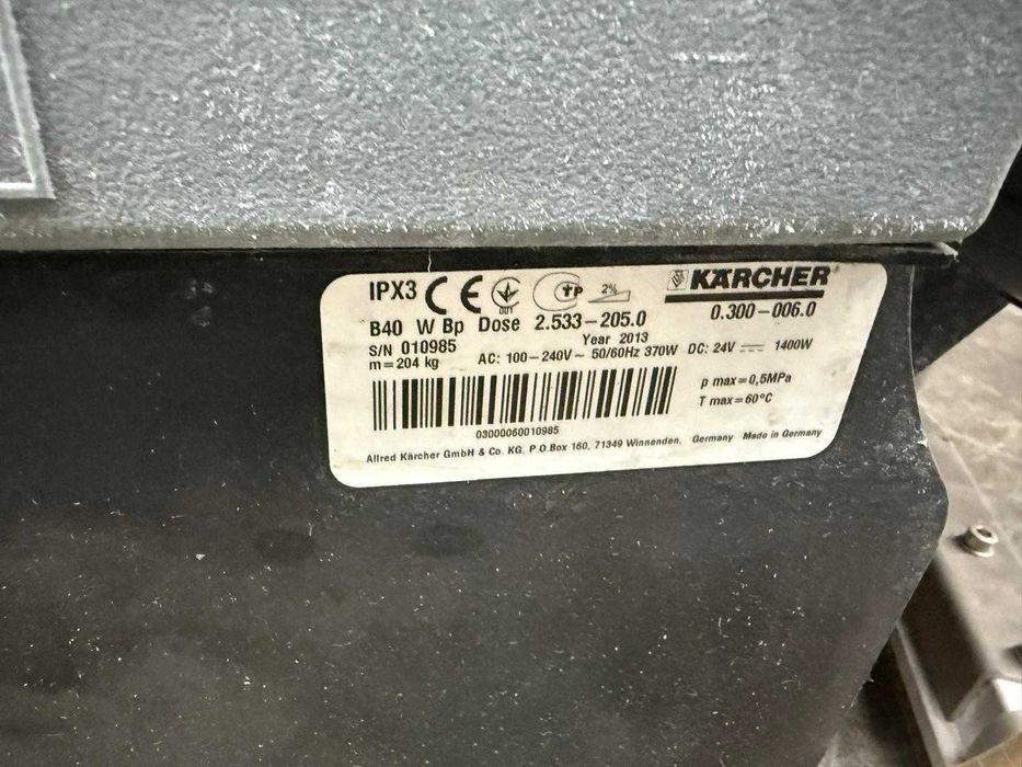 Karcher B40 masina de frecat si aspirat