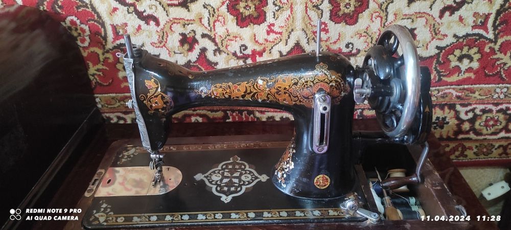 Продается швейная машина