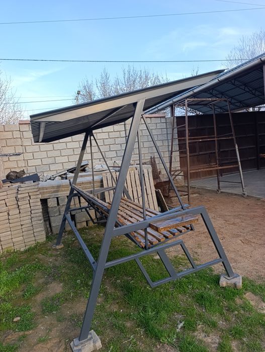 Качели..качеля ... хай-тек