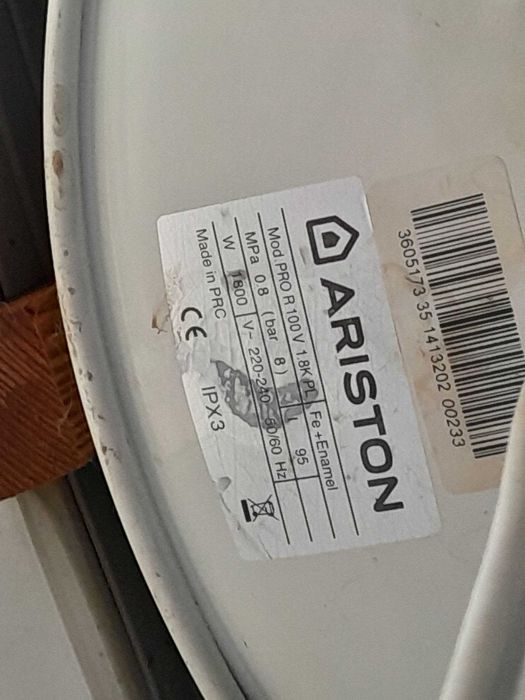 Продается Б/у Электрический водонагреватель Aricton,  80,  л