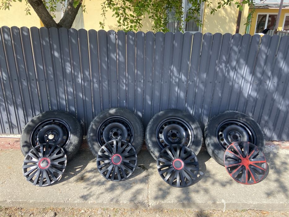 Vând jante 195/65 R15 cu anvelope de iarnă