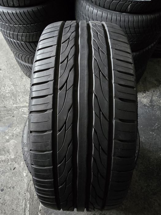 Kumho 215/40 R17 87W vară