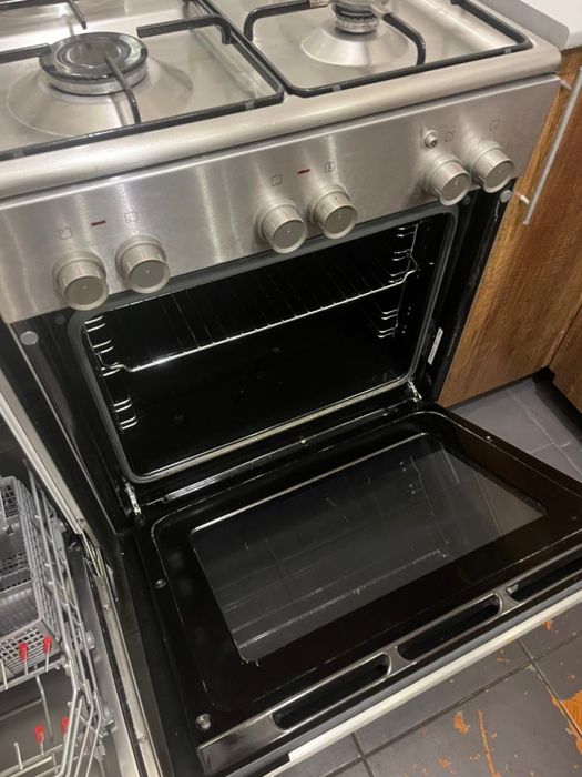 Продам газовую плиту Bosch