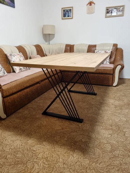 Masā nouā din pal cu picioare din metal