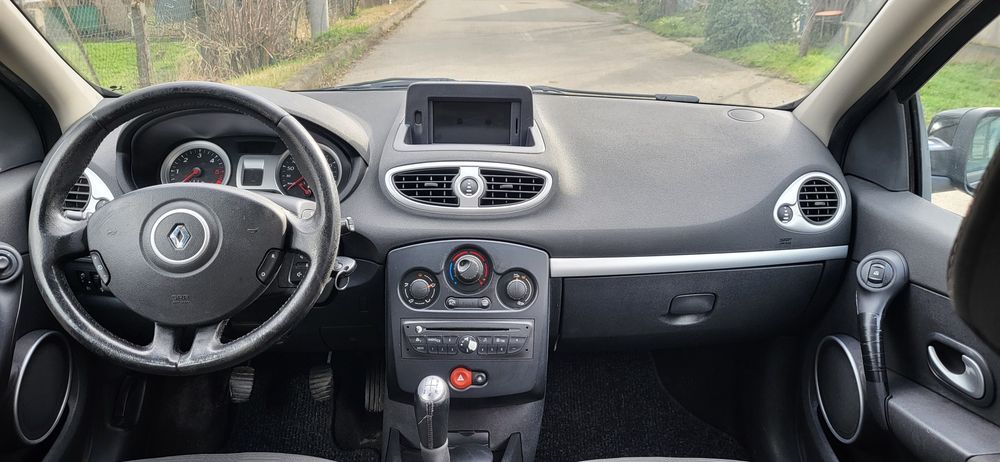 Renault Clio  an 2010