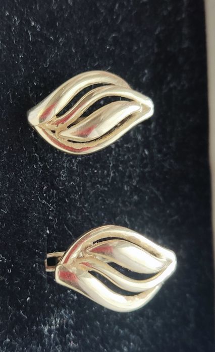 Золотые серьги 585 пробы