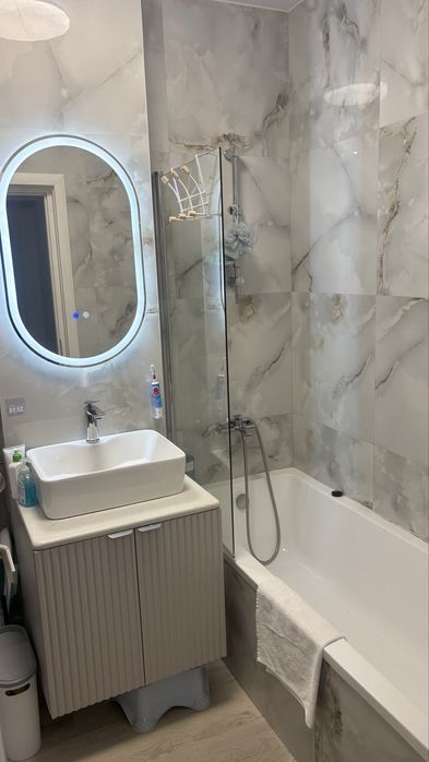 Apartament bloc nou