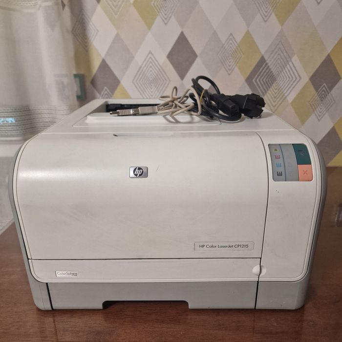 Принтер Color Laser Jet CP1215  продам
