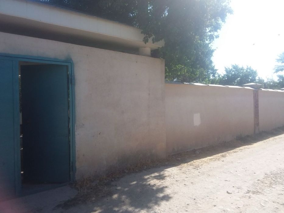 Erkin postidan 4-5 km kirganda yer narxida pul zaril