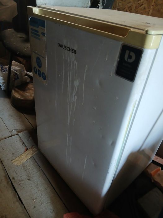 Холодильник  продаётся