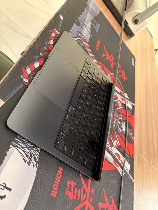 Продам Macbook Air M3 2024