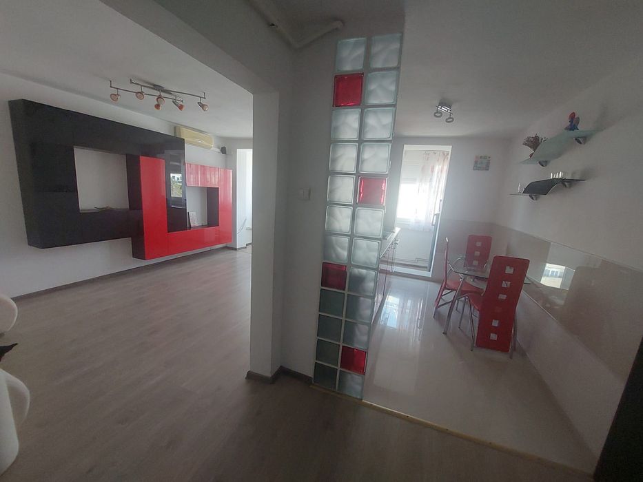 Apartament de inchiriat direct proprietar, 3 camere+ loc de parcare