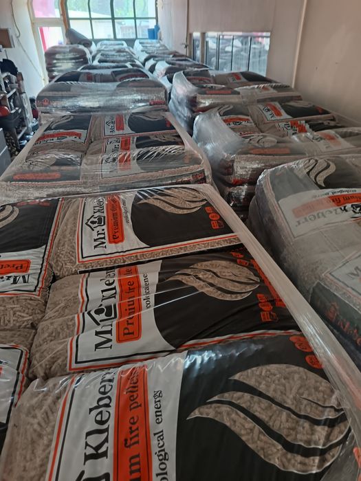 Предлагам всякакви видове пелети 6 мм слънчогледови, дървесни, сламени