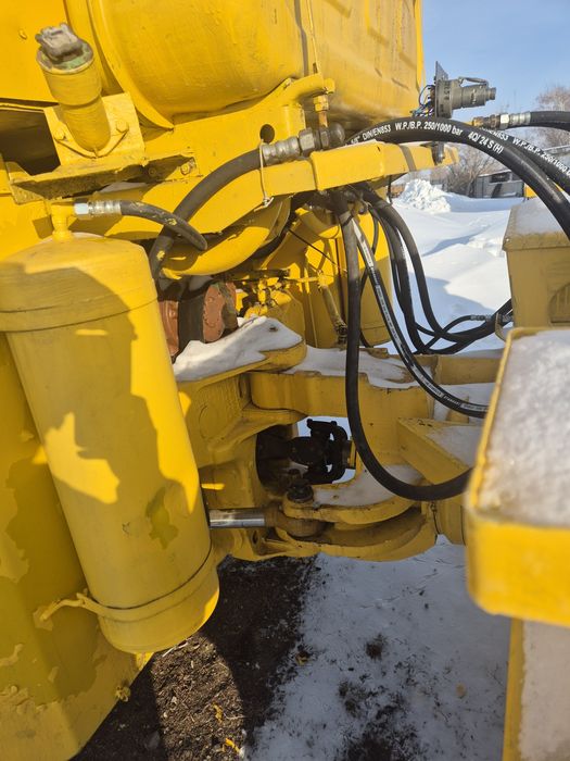 Продажа  тракторов К-700 3 ед.