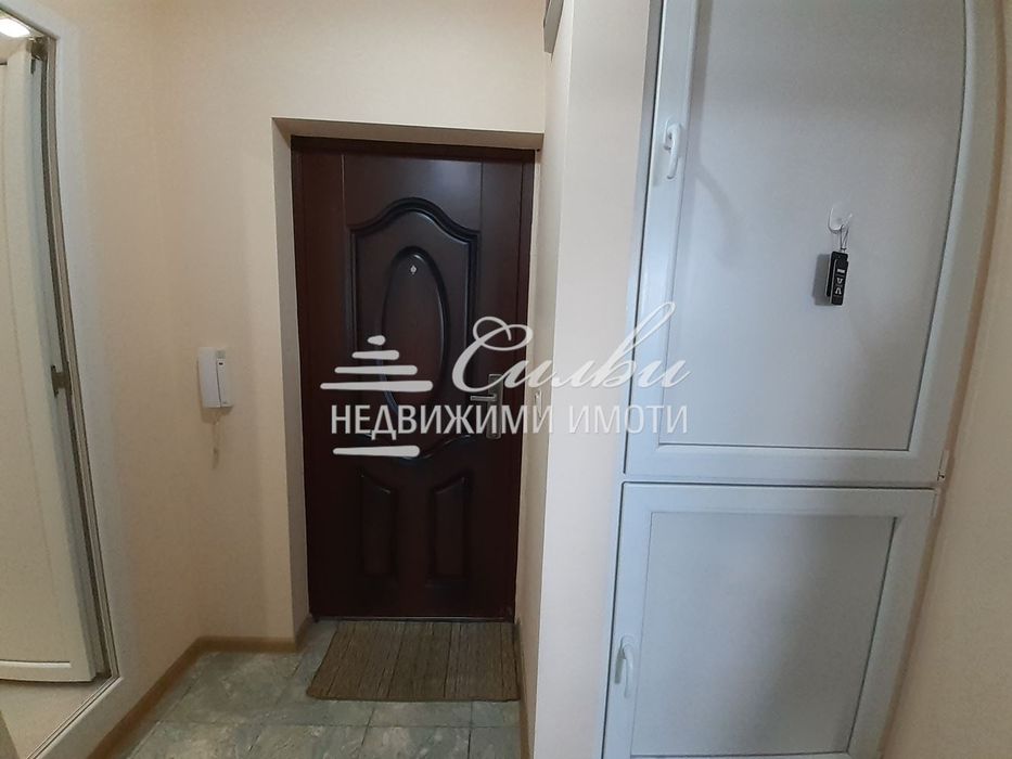 Дава се под наем Едностаен апартамент в Шумен, Тракия - 42 кв.м за 214.2 € - Снимка #11