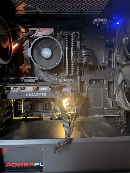 Kit Ryzen 5 3600 , B450 AORUS PRO , cooler stock