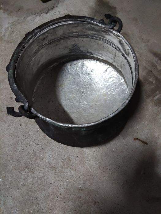 Менче за вода или вино