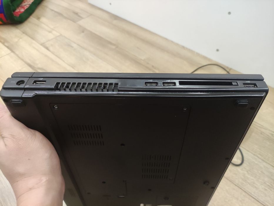 Ноутбук Dell vostrо 1720