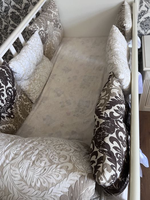 Детская кровать с бортиками