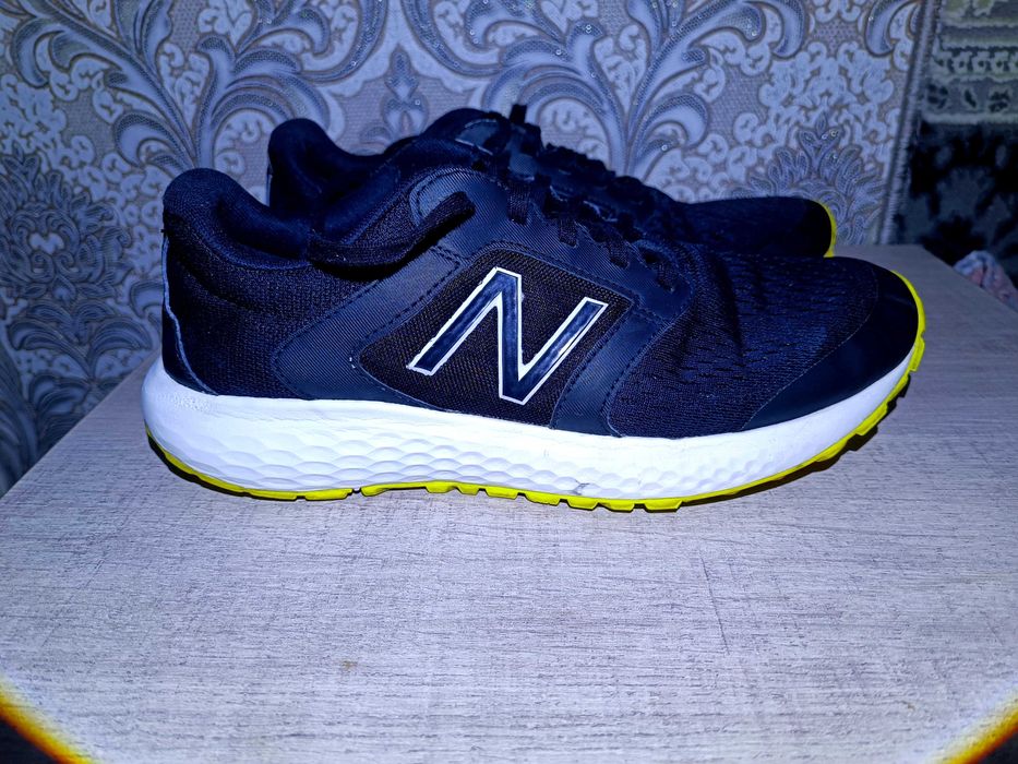 Мужские кроссовки NB520