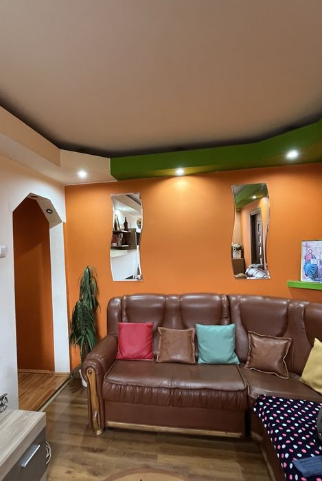 Vand apartament 2 camere