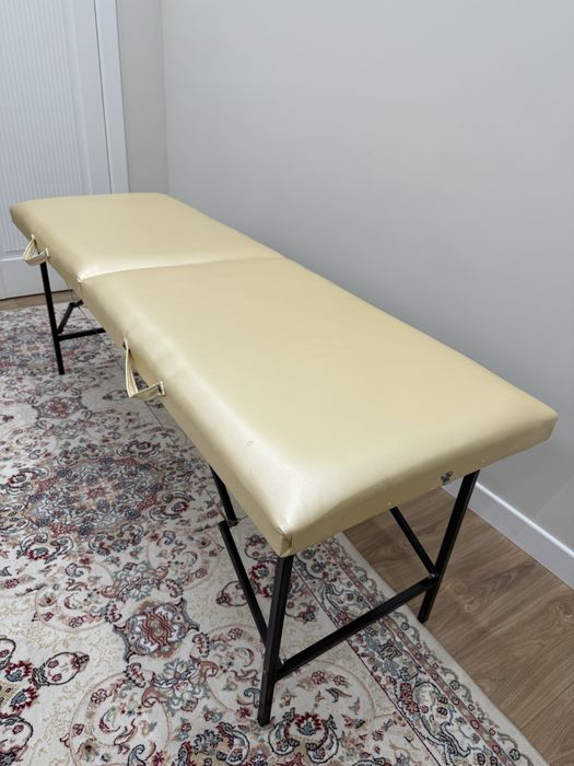 Продается кушетка