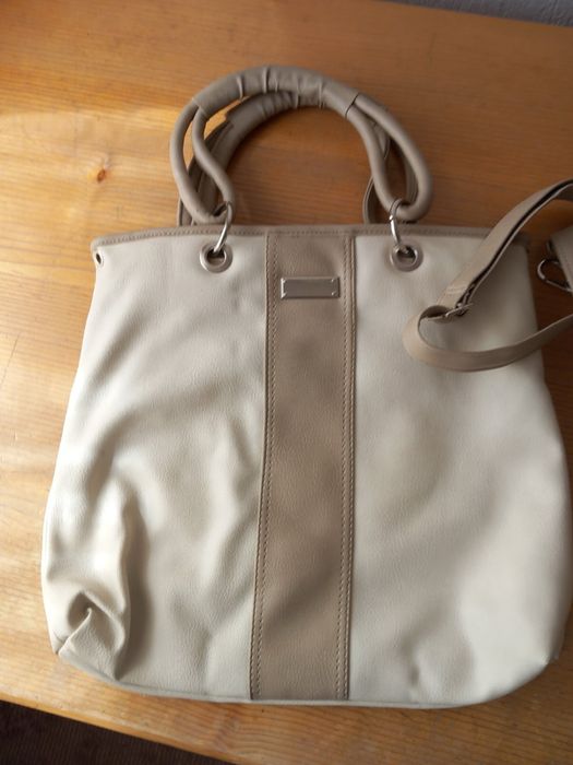 Ежедневна чанта тип торба с къса и дължа дръжка