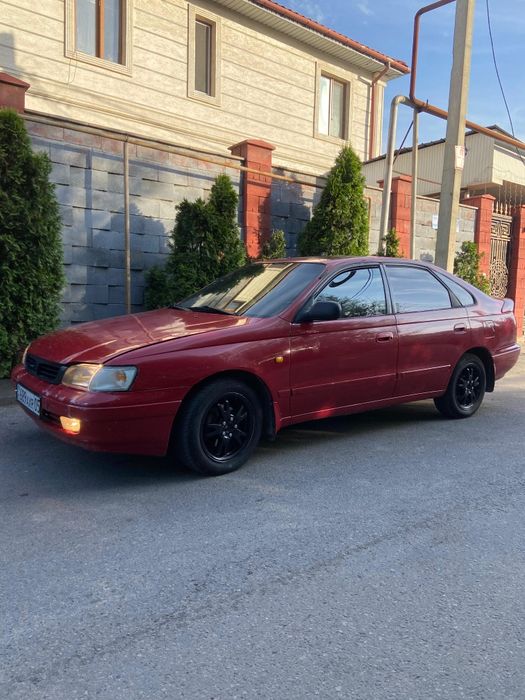 Toyota Carina E продам