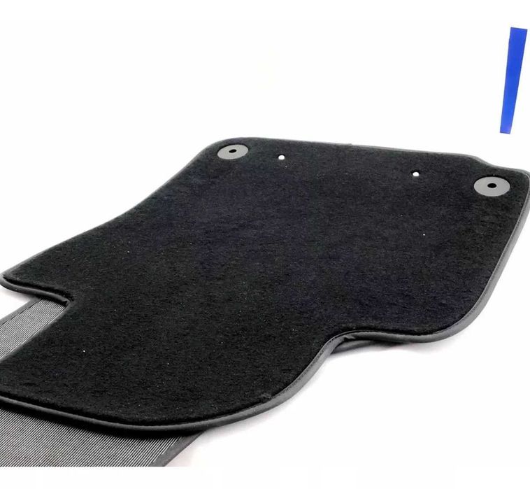 Велурени Стелки Оригинални VW Golf 6 Чисто нови Предни