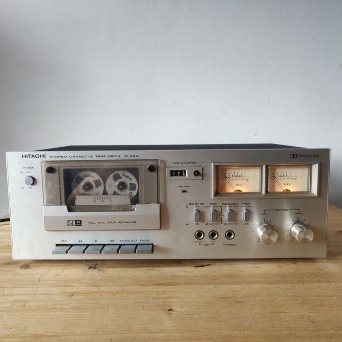 Deck/casetofon /Hitachi D-230