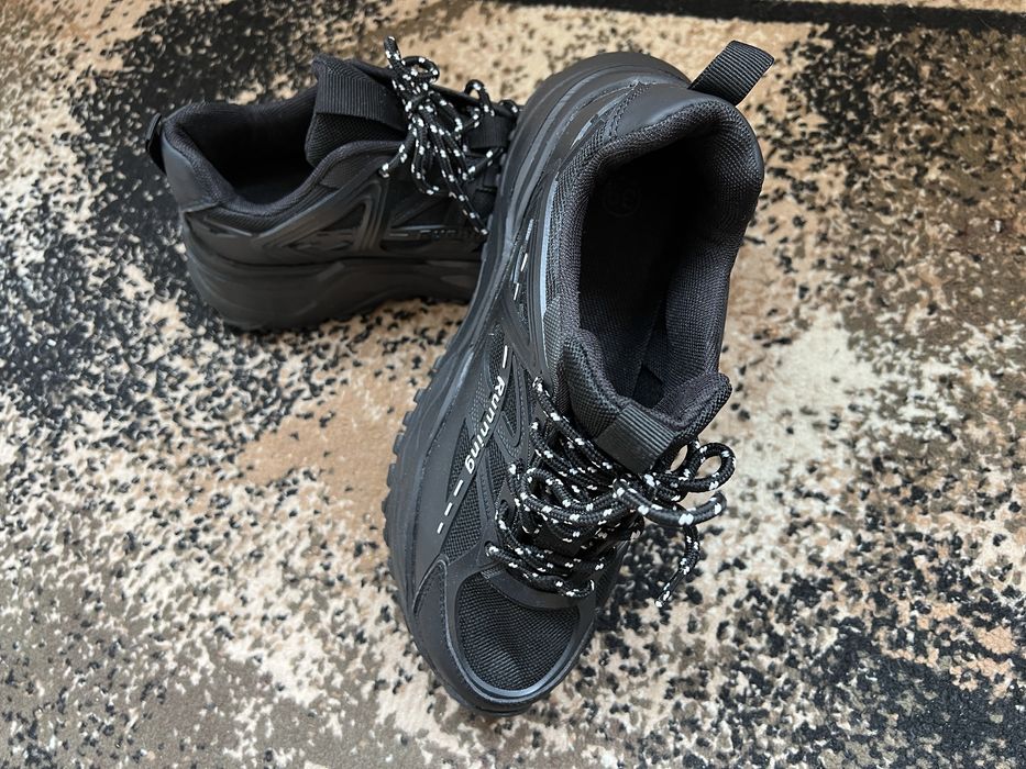 Дамски маратонки 39 номер умалени