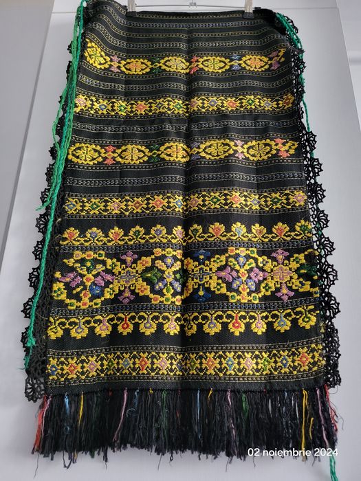 Catrinta/Soarte/Fusta matase vechi 100 ani