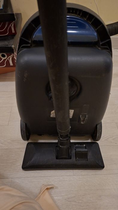 LG Storm V-3333 пылесос