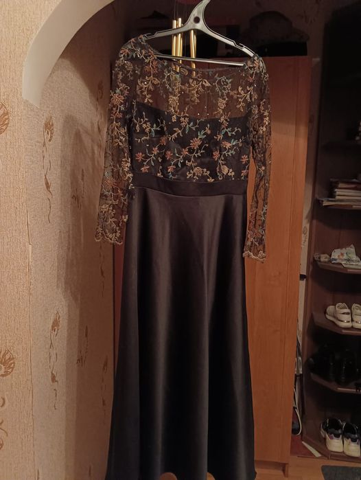 2 платья, 44 размер, недорого