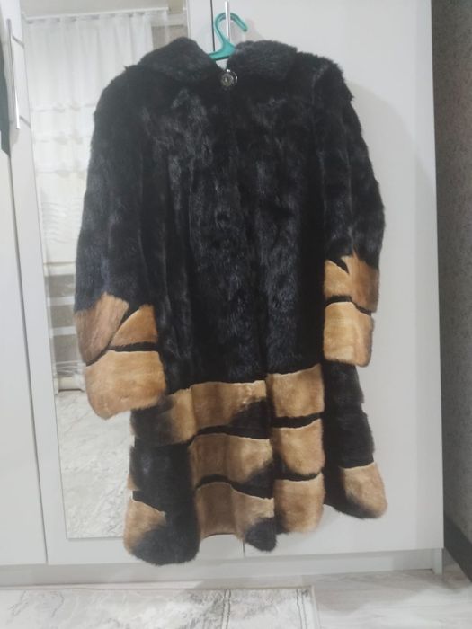 Продам норкова шуба